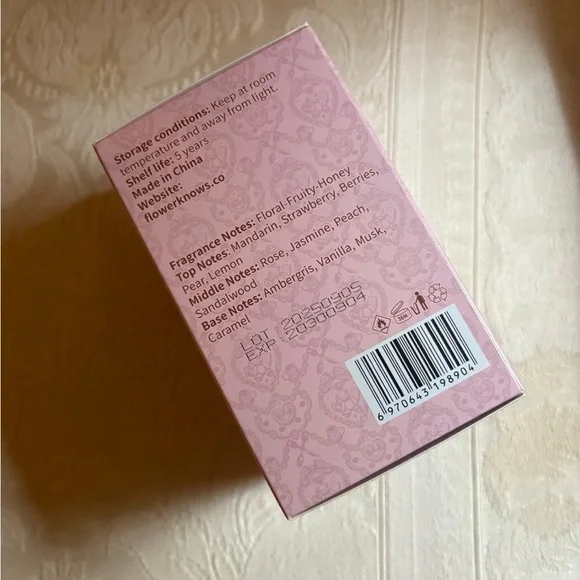 Flower Knows Sweetie Bear Perfume Fragrance in Honey Lemon BNIB - Picture 8 of 11